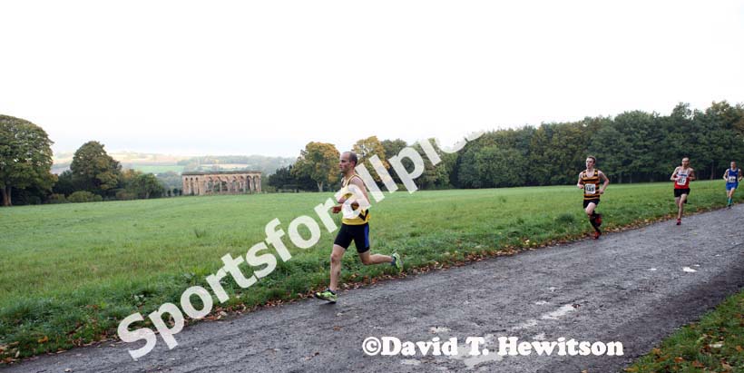 Brandan McMillan (Jarrow) on his way to winning the Gibside Trail Race, Rowlands Gill. Photo: David T. Hewitson/Sports for All Pics